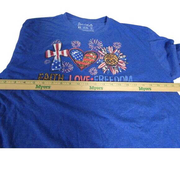 Love In Faith XL T-Shirt Freedom 4th of July Fireworks Casual Short Sleeves - Picture 5 of 6